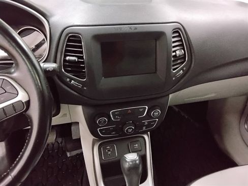 Used 2020 Jeep Compass Latitude w/ Safety & Security Group image 12