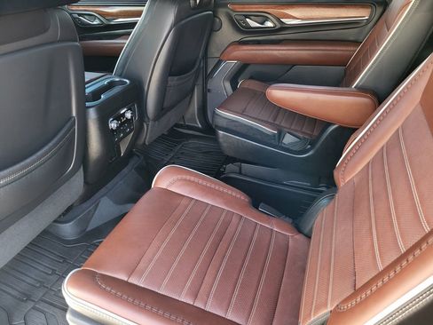 Used 2023 GMC Yukon XL Denali Ultimate image 21