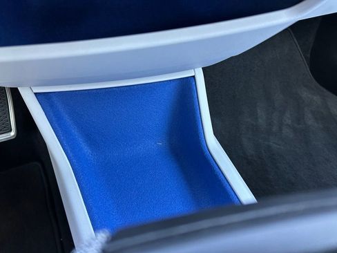 Used 2025 Cadillac Optiq Luxury 1 image 33