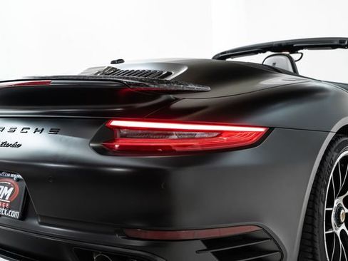 Used 2017 Porsche 911 4 Cabriolet AWD/4WD image 12