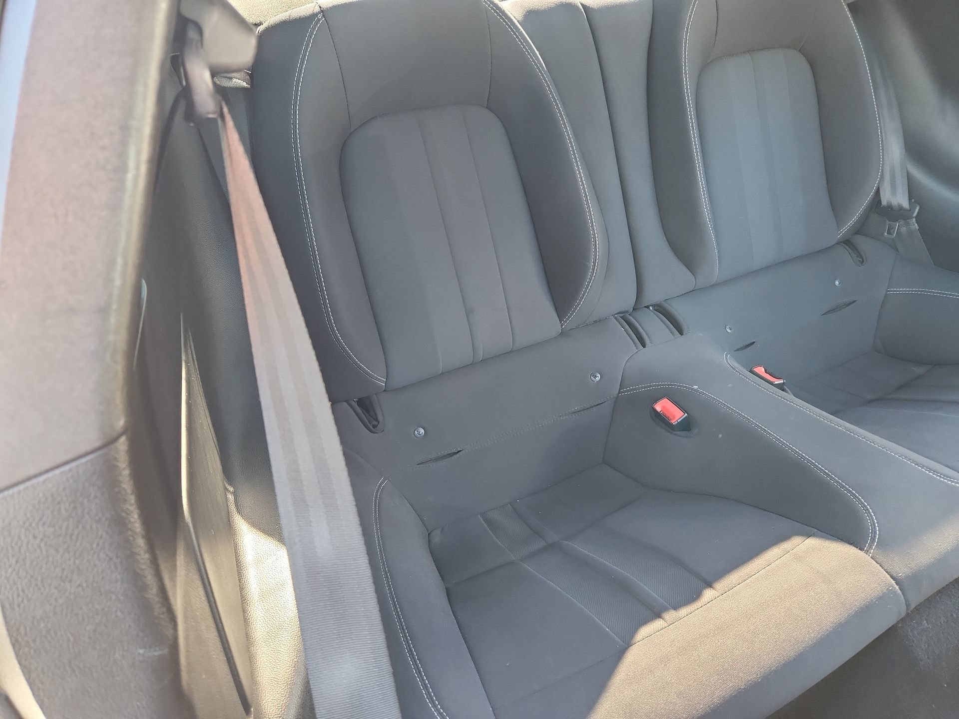 Used 2020 Ford Mustang Coupe RWD image 26