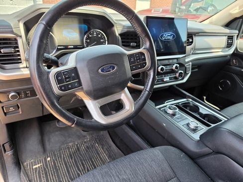 Used 2022 Ford Expedition Max XLT AWD/4WD image 4