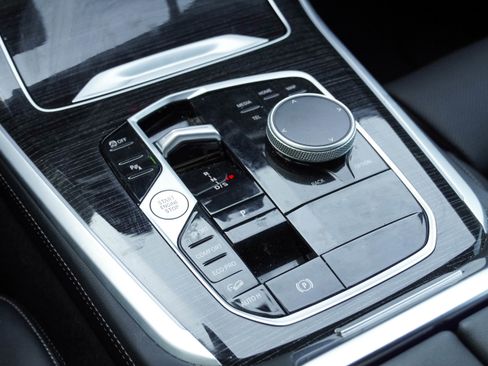 Certified 2025 BMW X5 xDrive40i w/ M Sport Package image 29