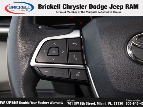 Used 2024 Toyota Sienna XLE FWD image 29