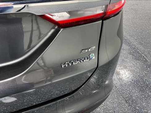 Used 2018 Ford Fusion SE w/ Equipment Group 601A image 22