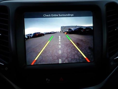 Used 2018 Jeep Cherokee Trailhawk w/ Trailer Tow Group AWD/4WD image 25