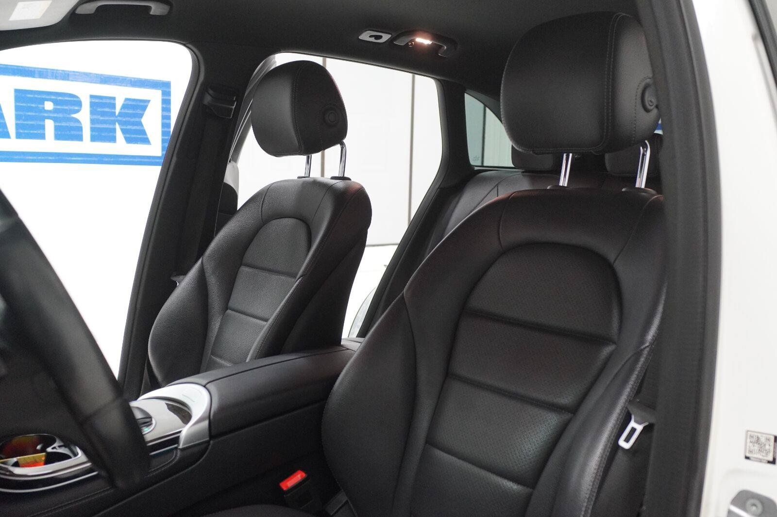 Used 2021 Mercedes-Benz GLC 300 image 6