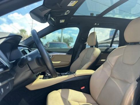 Used 2018 Volvo XC90 T5 Momentum w/ Momentum Plus Package image 16
