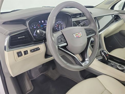 Certified 2023 Cadillac XT6 Premium Luxury w/ Technology Package image 20