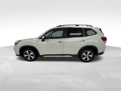 Used 2019 Subaru Forester Touring image 4