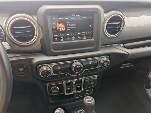 Used 2021 Jeep Wrangler Unlimited Sahara w/ Dual Top Group AWD/4WD image 11