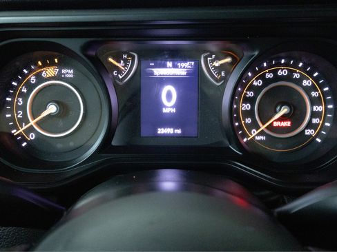 Used 2024 Jeep Wrangler Unlimited Sport AWD/4WD image 17