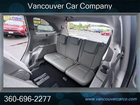 Used 2015 Toyota Highlander XLE AWD/4WD image 17