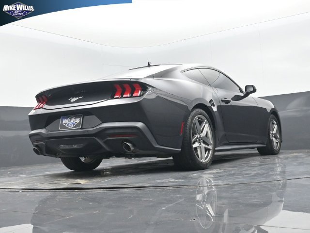Used 2024 Ford Mustang Coupe RWD image 23