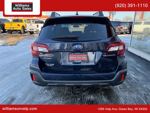 Used 2018 Subaru Outback 2.5i Premium image 4