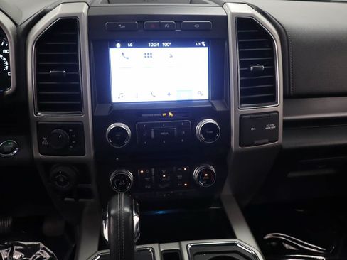 Used 2017 Ford F150 Lariat w/ Equipment Group 502A Luxury AWD/4WD image 10