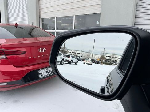 Used 2025 Toyota RAV4 XLE w/ Weather Package image 19