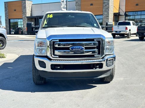 Used 2016 Ford F250 XLT image 2