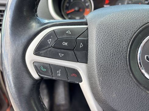 Used 2015 Jeep Cherokee Trailhawk w/ Comfort/Convenience Group AWD/4WD image 14