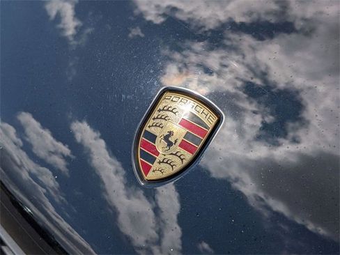 Used 2018 Porsche Macan Sport Edition image 10