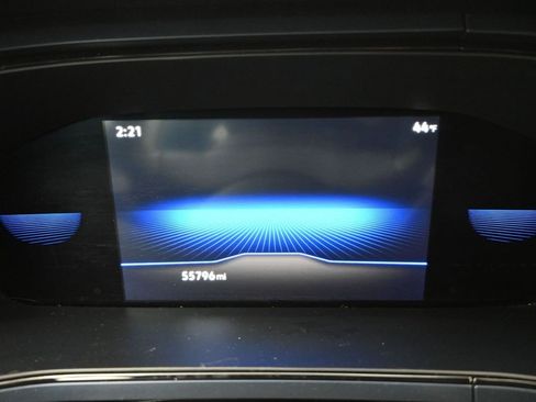 Used 2022 Volkswagen Taos SE image 12