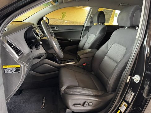 Used 2016 Hyundai Tucson Sport FWD image 11