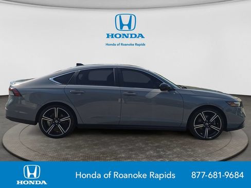 Used 2024 Honda Accord Sport image 6