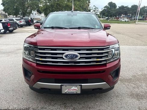 Used 2018 Ford Expedition XLT w/ Equipment Group 202A AWD/4WD image 9