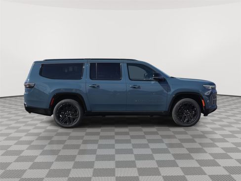 New 2026 Jeep Grand Wagoneer L Limited AWD/4WD image 4