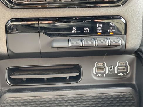 Certified 2022 RAM 1500 Big Horn image 25