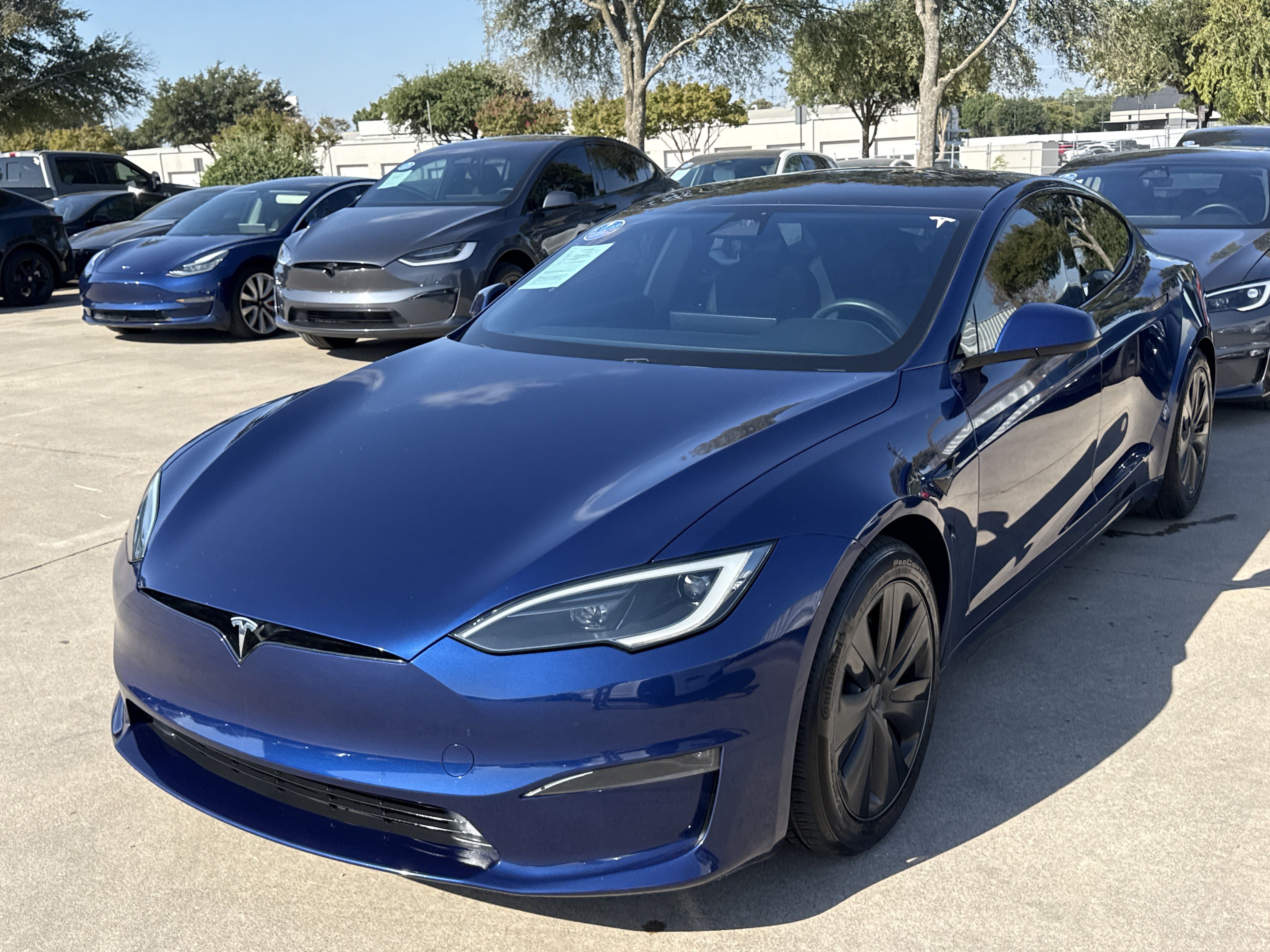 Used 2023 Tesla Model S Standard Range AWD/4WD image 1