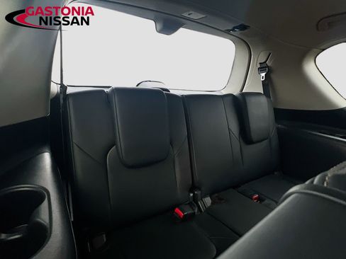 Used 2024 Nissan Armada Platinum w/ Captain's Chairs Package image 35