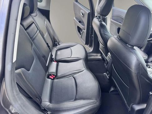 Used 2020 Jeep Compass Limited FWD image 15