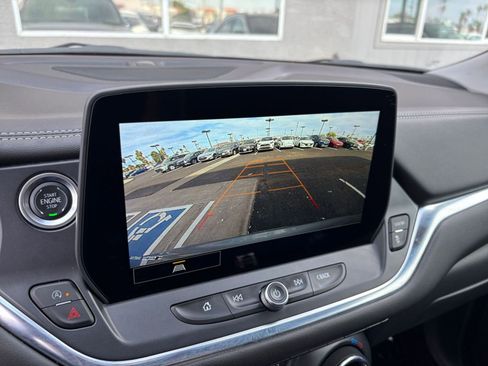 Used 2025 Chevrolet Blazer LT image 17