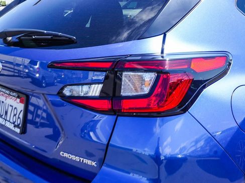 Certified 2025 Subaru Crosstrek 2.0i Premium AWD/4WD image 7