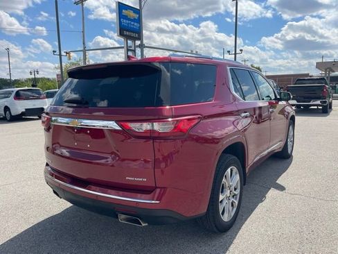 Used 2021 Chevrolet Traverse Premier FWD image 3