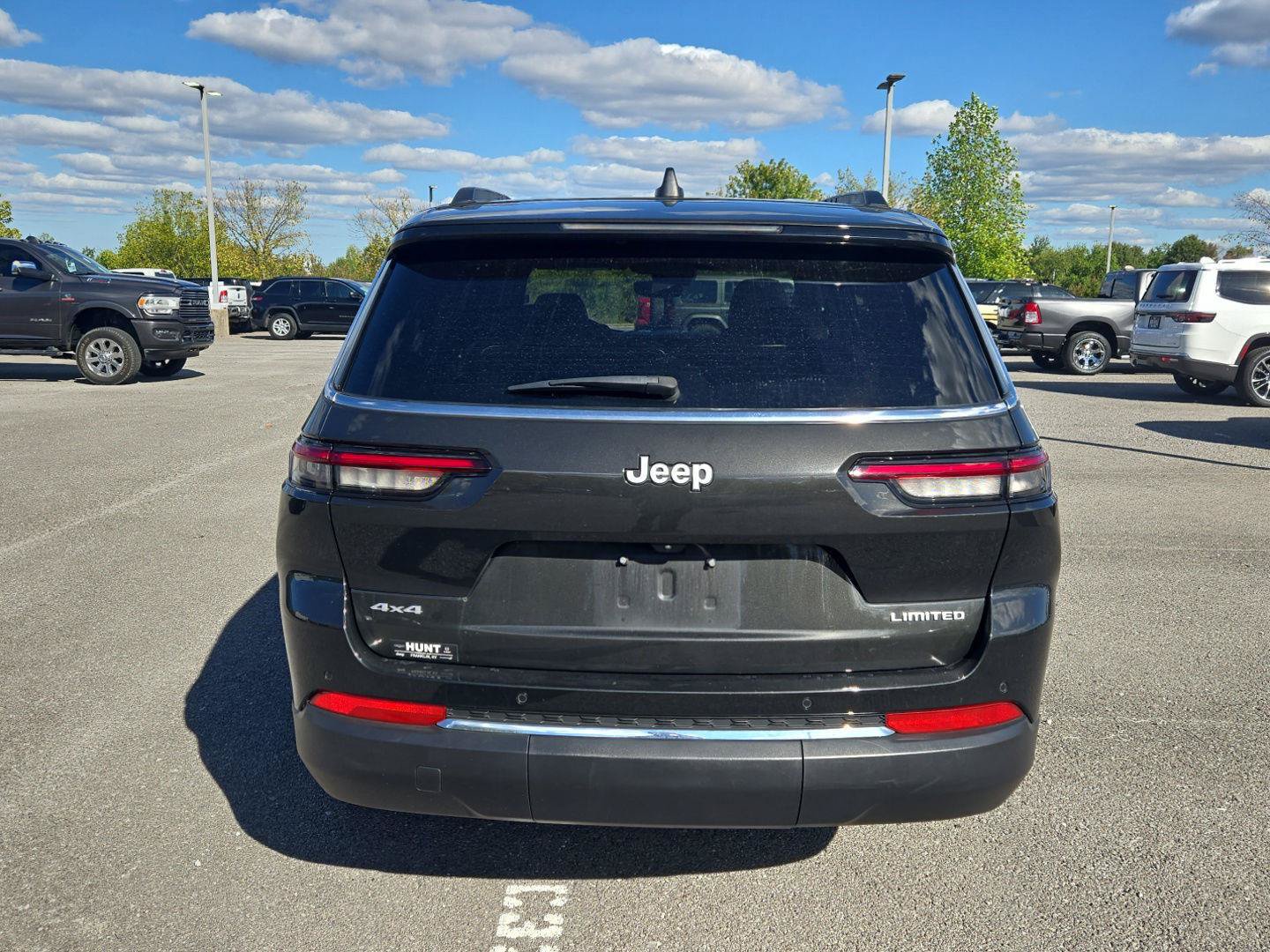 Used 2024 Jeep Grand Cherokee L Limited AWD/4WD image 6