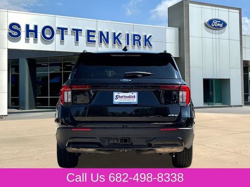 Used 2025 Ford Explorer ST-Line AWD/4WD image 7