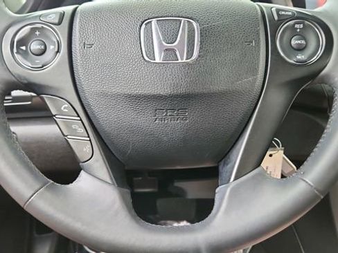 Used 2015 Honda Accord Sport image 40
