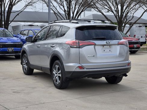 Used 2017 Toyota RAV4 LE image 3