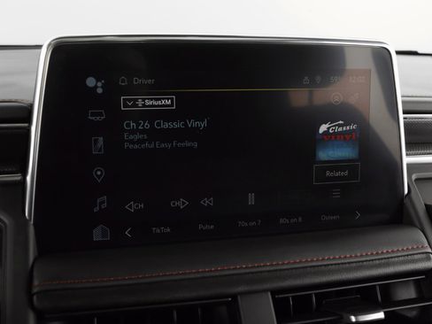 Used 2023 Chevrolet Suburban RST image 23