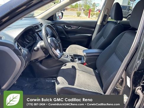 Used 2019 Nissan Rogue SV AWD/4WD image 11