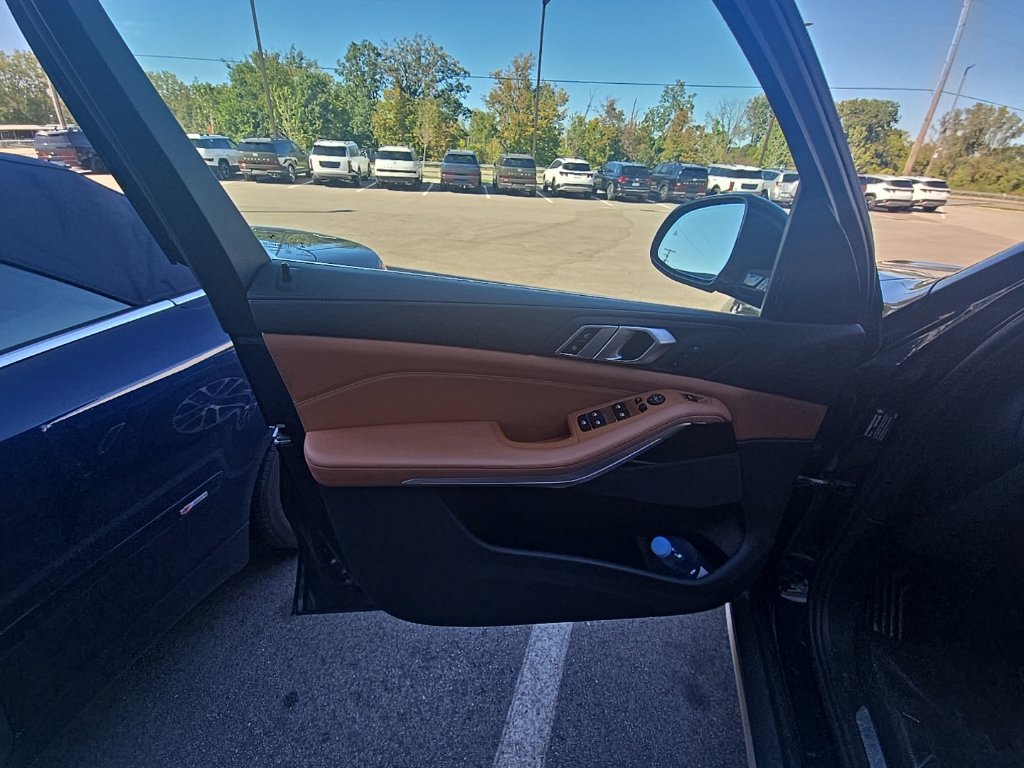 Used 2019 BMW X5 xDrive40i AWD/4WD image 8