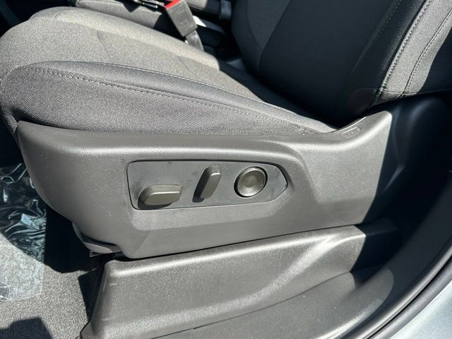 New 2026 Chevrolet Silverado 2500 Custom w/ Custom Value Package AWD/4WD image 13