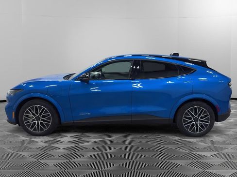 Certified 2025 Ford Mustang Mach-E Premium AWD/4WD image 4