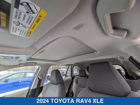 Used 2024 Toyota RAV4 XLE w/ Convenience Package image 29