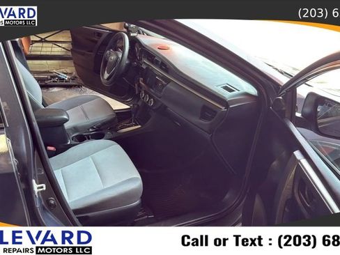 Used 2016 Toyota Corolla L FWD image 38