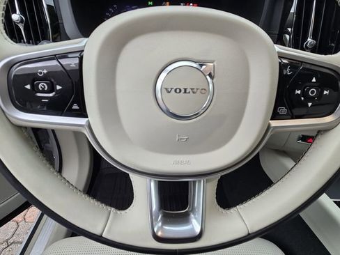 Certified 2026 Volvo XC60 T8 Ultra AWD/4WD image 26