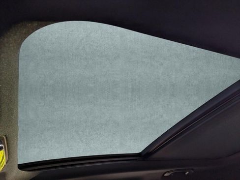 Used 2024 Mercedes-Benz GLC 300 4MATIC image 12