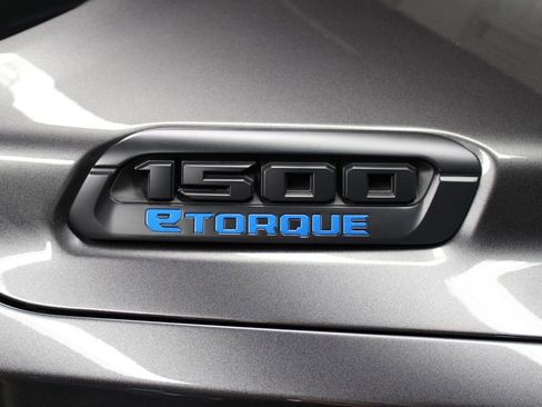 New 2026 RAM 1500 4x4 Crew Cab image 42
